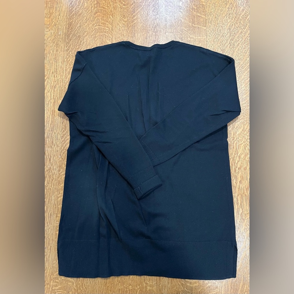 Amazon Essentials V-Neck Sweater - Picture 4 of 6
